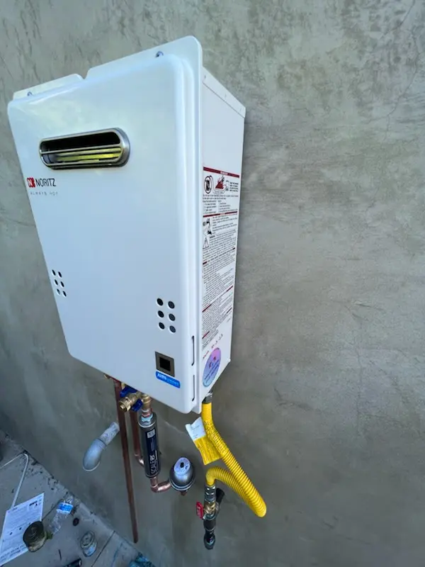 Tankless water heater installation for Paulina homes